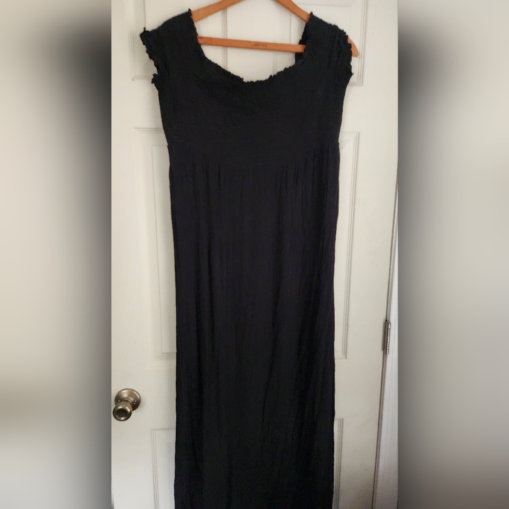 SO Black Textured Maxi Dress